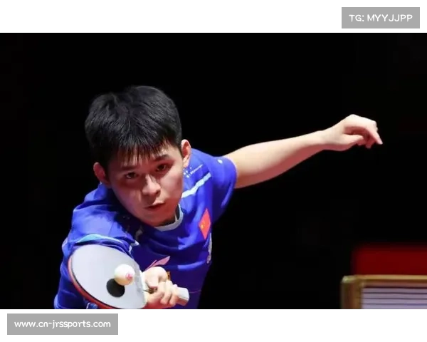 林诗栋乒超男团比赛横扫对手，助黄石华新队领先